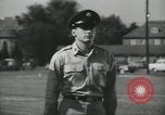 Standbild Graduation Day New Jersey Fort Dix USA, 1955, aus Sekunde 4 historischem Filmmaterial Videoclip 65675073551