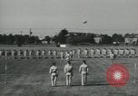 Standbild Graduation Day New Jersey Fort Dix USA, 1955, aus Sekunde 24 historischem Filmmaterial Videoclip 65675073551