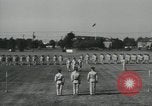 Standbild Graduation Day New Jersey Fort Dix USA, 1955, aus Sekunde 36 historischem Filmmaterial Videoclip 65675073551