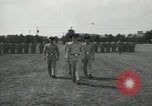 Standbild Graduation Day New Jersey Fort Dix USA, 1955, aus Sekunde 39 historischem Filmmaterial Videoclip 65675073551