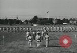 Standbild Graduation Day New Jersey Fort Dix USA, 1955, aus Sekunde 50 historischem Filmmaterial Videoclip 65675073551