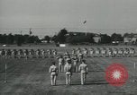 Standbild Graduation Day New Jersey Fort Dix USA, 1955, aus Sekunde 60 historischem Filmmaterial Videoclip 65675073551