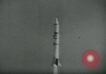 Immagine di Sviluppo di armi dall'antichità al presente United States USA, 1955, secondo 27 filmato di repertorio 65675073553
