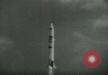 Immagine di Sviluppo di armi dall'antichità al presente United States USA, 1955, secondo 29 filmato di repertorio 65675073553