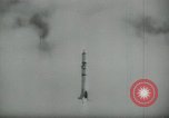Immagine di Sviluppo di armi dall'antichità al presente United States USA, 1955, secondo 33 filmato di repertorio 65675073553