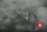 Immagine di Sviluppo di armi dall'antichità al presente United States USA, 1955, secondo 38 filmato di repertorio 65675073553