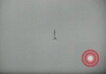 Immagine di Sviluppo di armi dall'antichità al presente United States USA, 1955, secondo 41 filmato di repertorio 65675073553