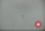 Immagine di Sviluppo di armi dall'antichità al presente United States USA, 1955, secondo 42 filmato di repertorio 65675073553