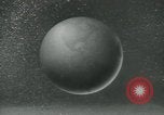 Immagine di Sviluppo di armi dall'antichità al presente United States USA, 1955, secondo 49 filmato di repertorio 65675073553
