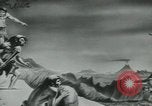 Immagine di Sviluppo di armi dall'antichità al presente United States USA, 1955, secondo 57 filmato di repertorio 65675073553