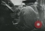 Immagine di Mechanized warfare nella Seconda Guerra Mondiale Teatro europeo, 1918, secondo 9 filmato di repertorio 65675073555