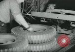 Immagine di Munizioni fabbricazione Teatro europeo, 1942, secondo 50 filmato di repertorio 65675073556
