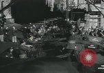 Immagine di Munizioni fabbricazione Teatro europeo, 1942, secondo 60 filmato di repertorio 65675073556