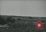 Standbild Army Test feuert Schlachtfeldraketen United States USA, 1955, aus Sekunde 29 historischem Filmmaterial Videoclip 65675073562