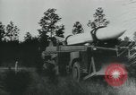 Standbild Army Test feuert Schlachtfeldraketen United States USA, 1955, aus Sekunde 38 historischem Filmmaterial Videoclip 65675073562