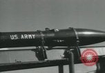 Standbild United States Army testet verschiedene taktische Raketen United States USA, 1955, aus Sekunde 7 historischem Filmmaterial Videoclip 65675073563