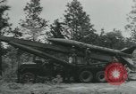 Standbild United States Army testet verschiedene taktische Raketen United States USA, 1955, aus Sekunde 17 historischem Filmmaterial Videoclip 65675073563
