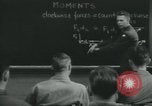 Standbild Moderne Feldwaffen der United States Army United States USA, 1955, aus Sekunde 1 historischem Filmmaterial Videoclip 65675073564