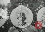 Standbild Sergeant Stuart Königin United States USA, 1955, aus Sekunde 30 historischem Filmmaterial Videoclip 65675073565
