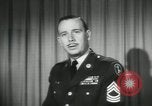 Standbild Sergeant Stuart Königin United States USA, 1955, aus Sekunde 49 historischem Filmmaterial Videoclip 65675073565