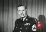 Standbild Sergeant Stuart Königin United States USA, 1955, aus Sekunde 50 historischem Filmmaterial Videoclip 65675073565