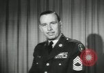Standbild Sergeant Stuart Königin United States USA, 1955, aus Sekunde 51 historischem Filmmaterial Videoclip 65675073565