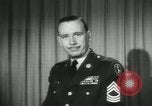 Standbild Sergeant Stuart Königin United States USA, 1955, aus Sekunde 54 historischem Filmmaterial Videoclip 65675073565