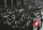 Standbild amerikanische Volk feiern United States USA, 1935, aus Sekunde 5 historischem Filmmaterial Videoclip 65675073567