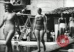 Standbild amerikanische Volk feiern United States USA, 1935, aus Sekunde 20 historischem Filmmaterial Videoclip 65675073567