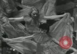 Standbild amerikanische Volk feiern United States USA, 1935, aus Sekunde 25 historischem Filmmaterial Videoclip 65675073567