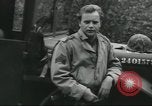 Standbild Rogers Rangers Infantry reenactment United States USA, 1955, aus Sekunde 25 historischem Filmmaterial Videoclip 65675073594