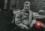 Standbild Rogers Rangers Infantry reenactment United States USA, 1955, aus Sekunde 35 historischem Filmmaterial Videoclip 65675073594
