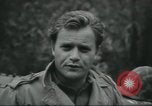 Standbild Rogers Rangers Infantry reenactment United States USA, 1955, aus Sekunde 61 historischem Filmmaterial Videoclip 65675073594