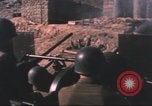 Image 240 mm l'obusier Corée, 1951, de la seconde 18 séquences d'archives historiques vidéo 65675073612