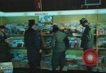 Immagine di Stelle e strisce di giornale Darmstadt Germania, 1975, secondo 4 filmato di repertorio 65675073616