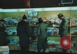 Immagine di Stelle e strisce di giornale Darmstadt Germania, 1975, secondo 5 filmato di repertorio 65675073616