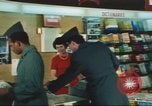 Immagine di Stelle e strisce di giornale Darmstadt Germania, 1975, secondo 13 filmato di repertorio 65675073616