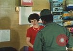 Immagine di Stelle e strisce di giornale Darmstadt Germania, 1975, secondo 24 filmato di repertorio 65675073616