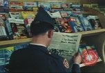 Immagine di Stelle e strisce di giornale Darmstadt Germania, 1975, secondo 35 filmato di repertorio 65675073616