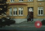 Immagine di Stelle e strisce di giornale Darmstadt Germania, 1975, secondo 57 filmato di repertorio 65675073616