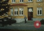 Immagine di Stelle e strisce di giornale Darmstadt Germania, 1975, secondo 58 filmato di repertorio 65675073616