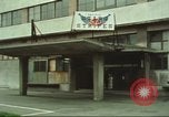 Immagine di Stelle e strisce di giornale Tokyo Giappone, 1975, secondo 28 filmato di repertorio 65675073618