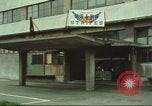 Immagine di Stelle e strisce di giornale Tokyo Giappone, 1975, secondo 29 filmato di repertorio 65675073618