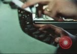 Immagine di Stelle e strisce di giornale Tokyo Giappone, 1975, secondo 51 filmato di repertorio 65675073618
