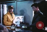 Standbild Stars and Stripes Zeitung Korea, 1975, aus Sekunde 38 historischem Filmmaterial Videoclip 65675073619