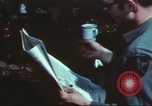 Standbild Stars and Stripes Zeitung Korea, 1975, aus Sekunde 58 historischem Filmmaterial Videoclip 65675073619