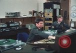 Standbild Die Künstlerin Barbara Randolph als Disc Jockey Los Angeles California USA, 1974, aus Sekunde 12 historischem Filmmaterial Videoclip 65675073625