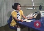 Standbild Die Künstlerin Barbara Randolph als Disc Jockey Los Angeles California USA, 1974, aus Sekunde 54 historischem Filmmaterial Videoclip 65675073625