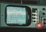 Standbild Fernsehsender United States USA, 1975, aus Sekunde 31 historischem Filmmaterial Videoclip 65675073628