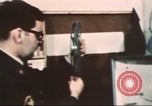 Standbild Fernsehsender United States USA, 1975, aus Sekunde 52 historischem Filmmaterial Videoclip 65675073628